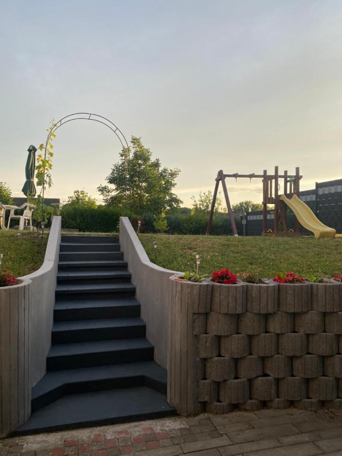 Schoene Grosse Ferienwohnung Im Mittelrheintal Nahe Loreley Bornich Exteriér fotografie